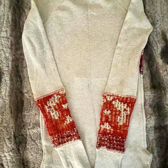 Free People long sleeve sweater size XSMALL - Picture 6 of 9